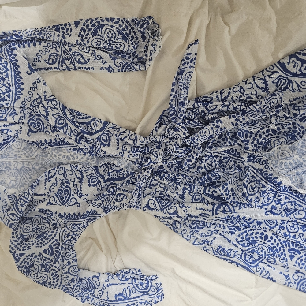 Mediterranean Blue/White Flowy Swim Cover Up - Picture 4 of 4